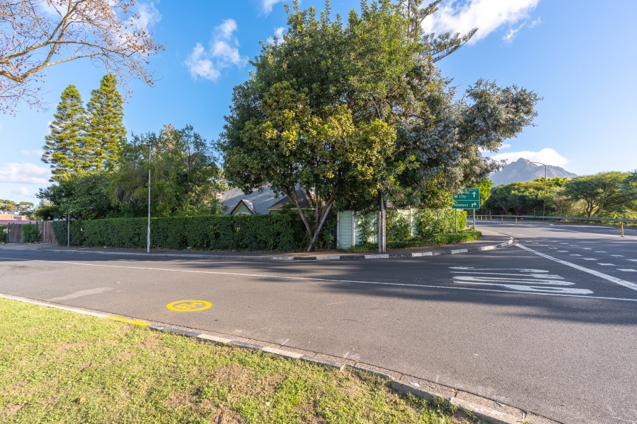 5 Bedroom Property for Sale in Pinelands Western Cape